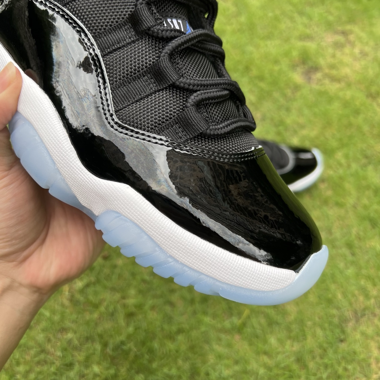 Air Jordan 4