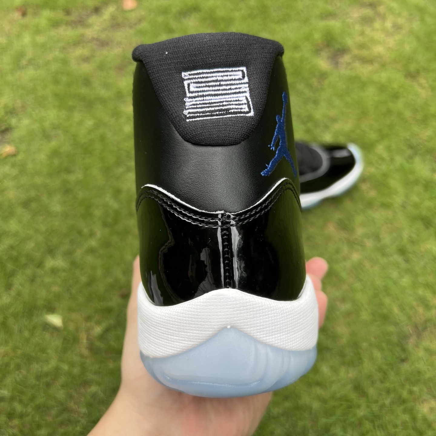 Air Jordan 4