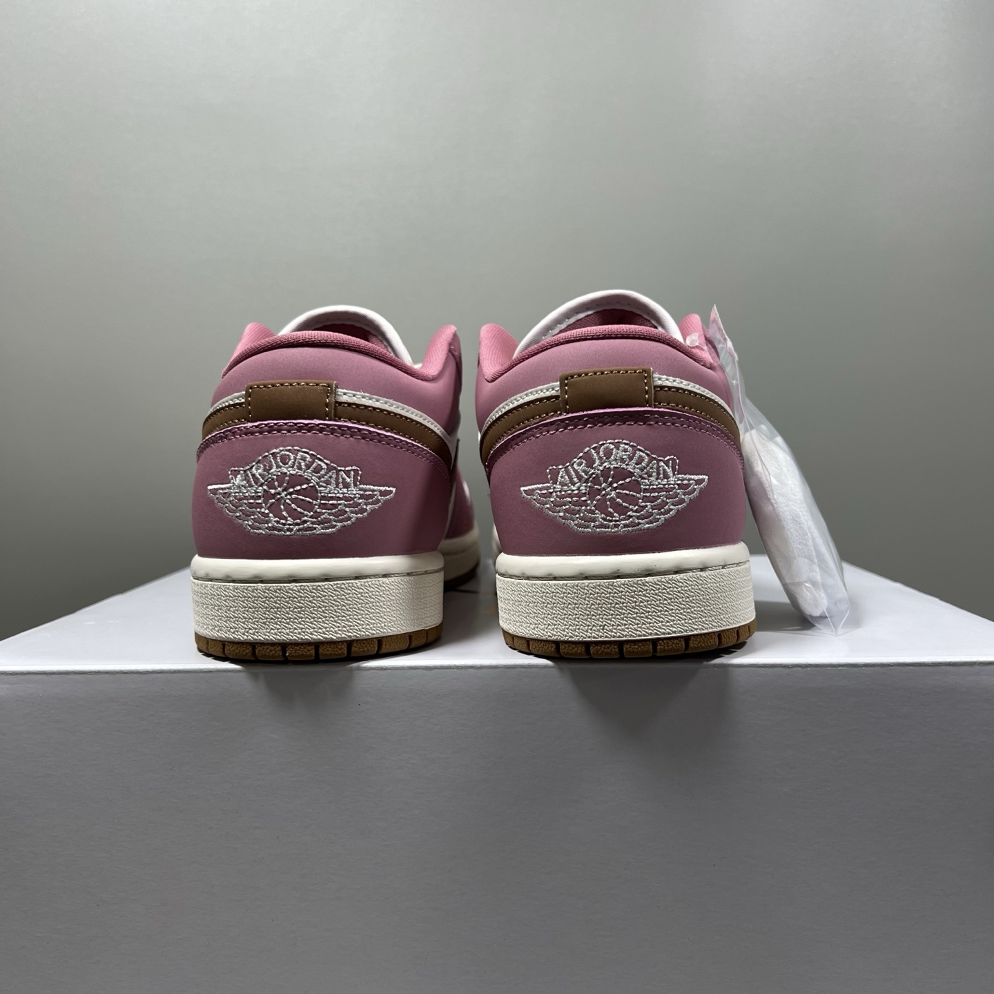 Air Jordan 4
