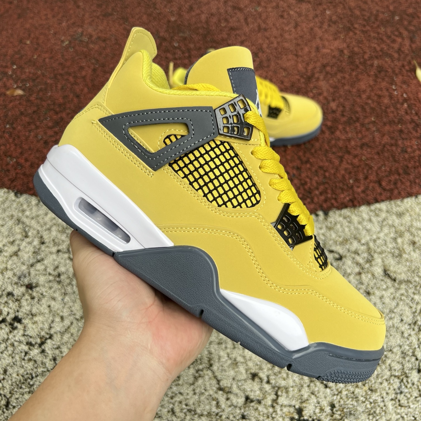 Air Jordan 4
