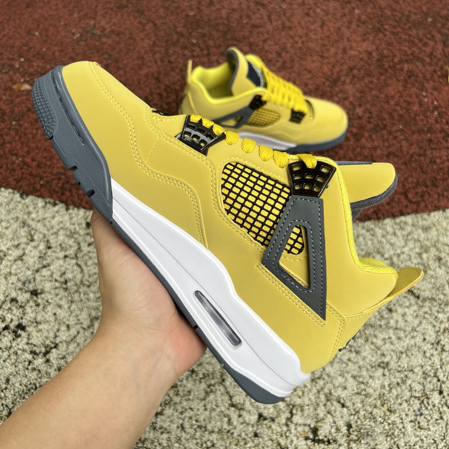 Air Jordan 4