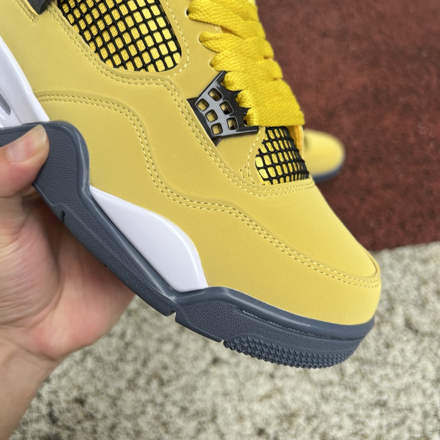 Air Jordan 4