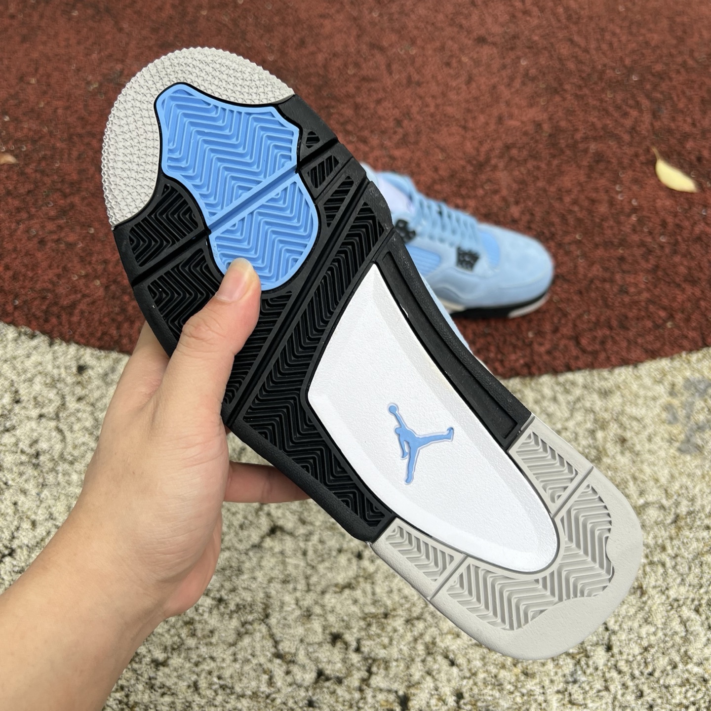 Air Jordan 4