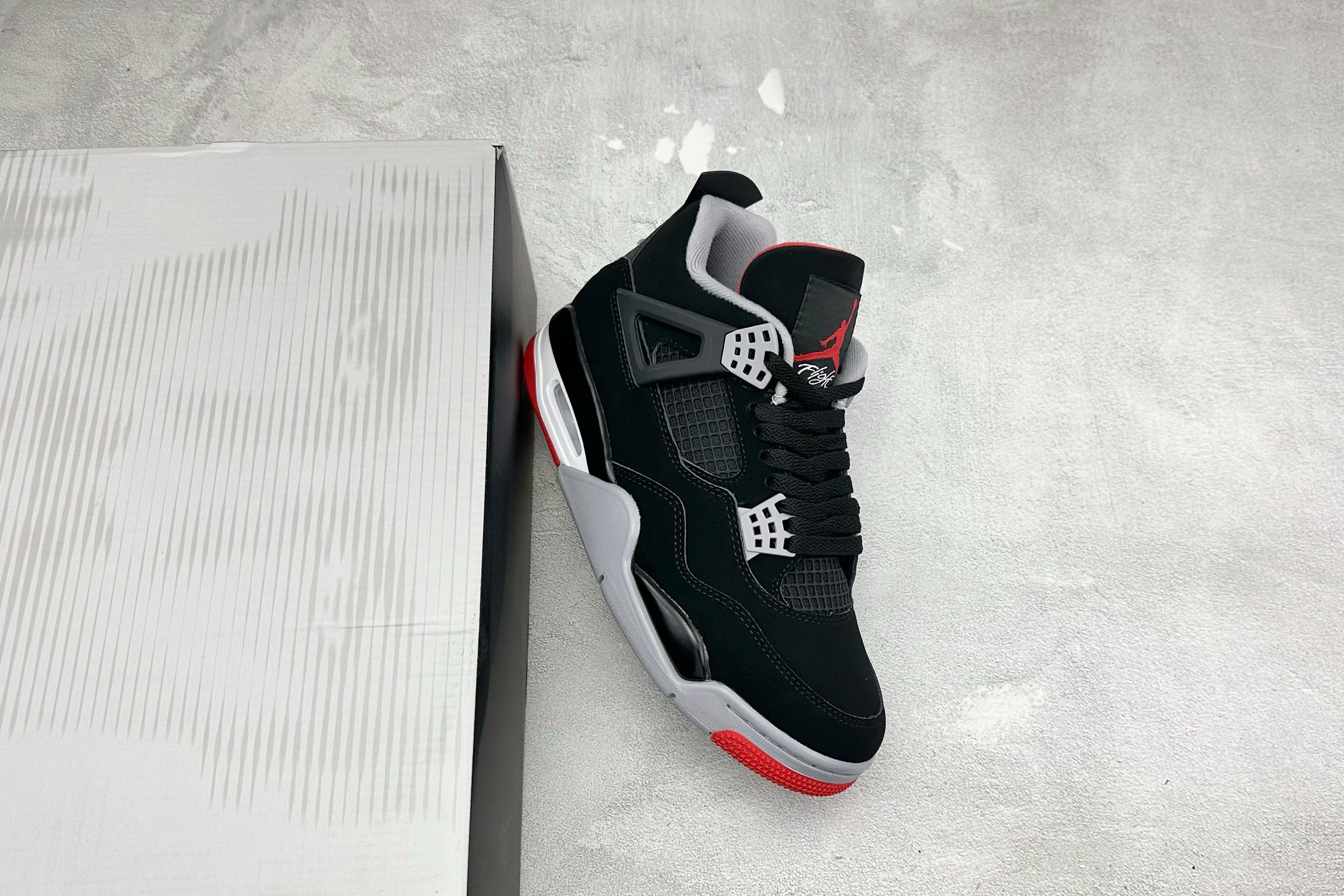 Air Jordan 4