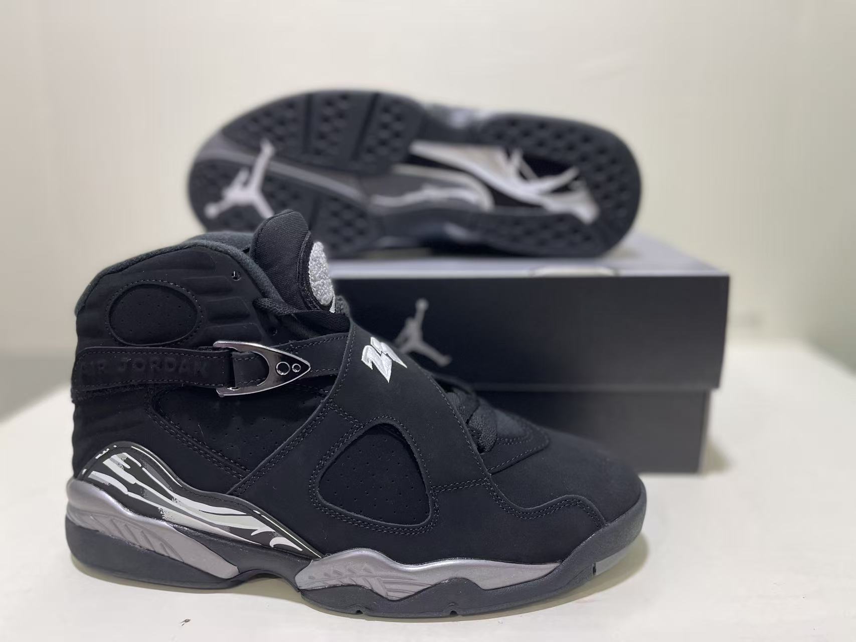 Air Jordan 4