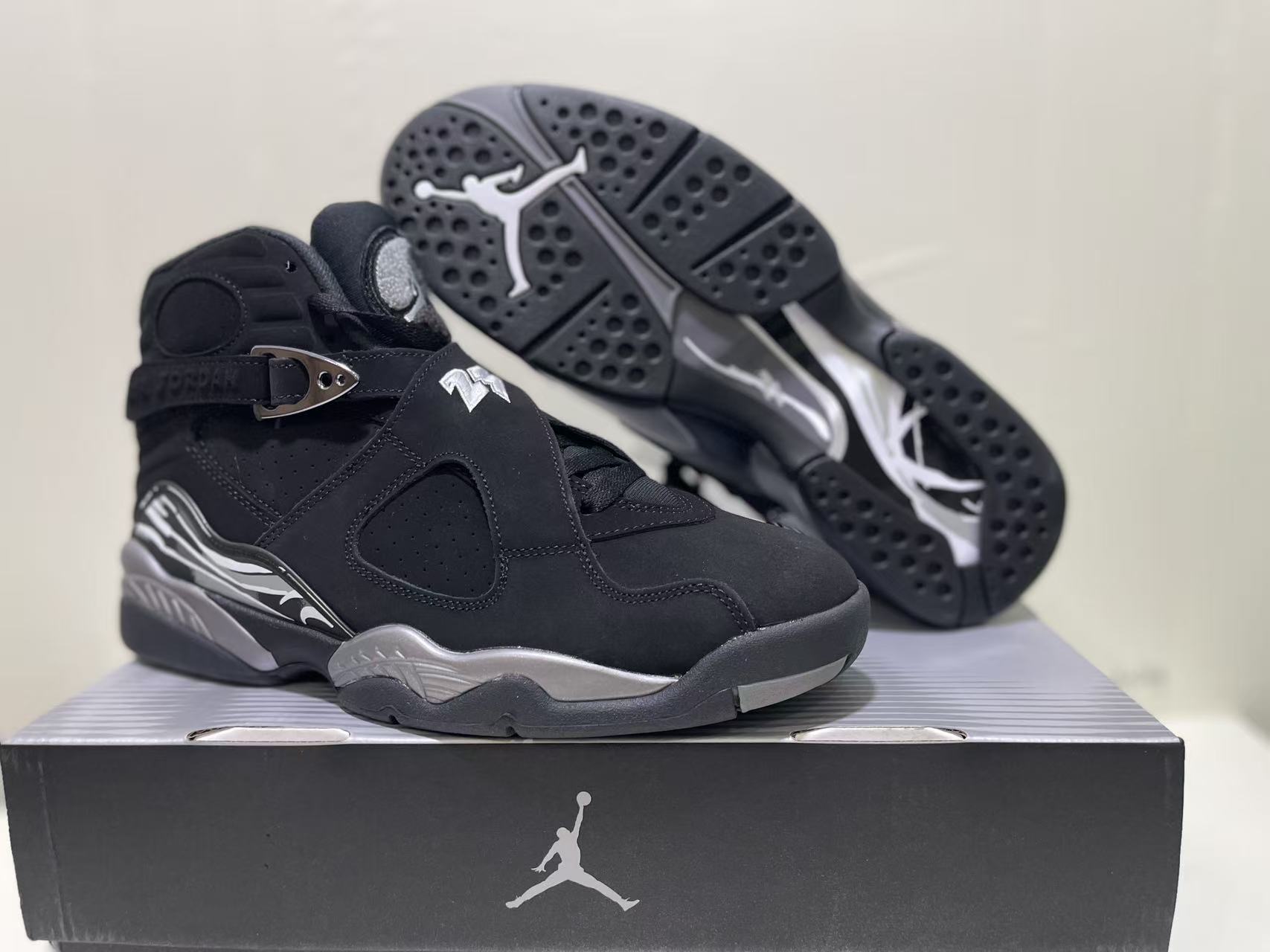 Air Jordan 4