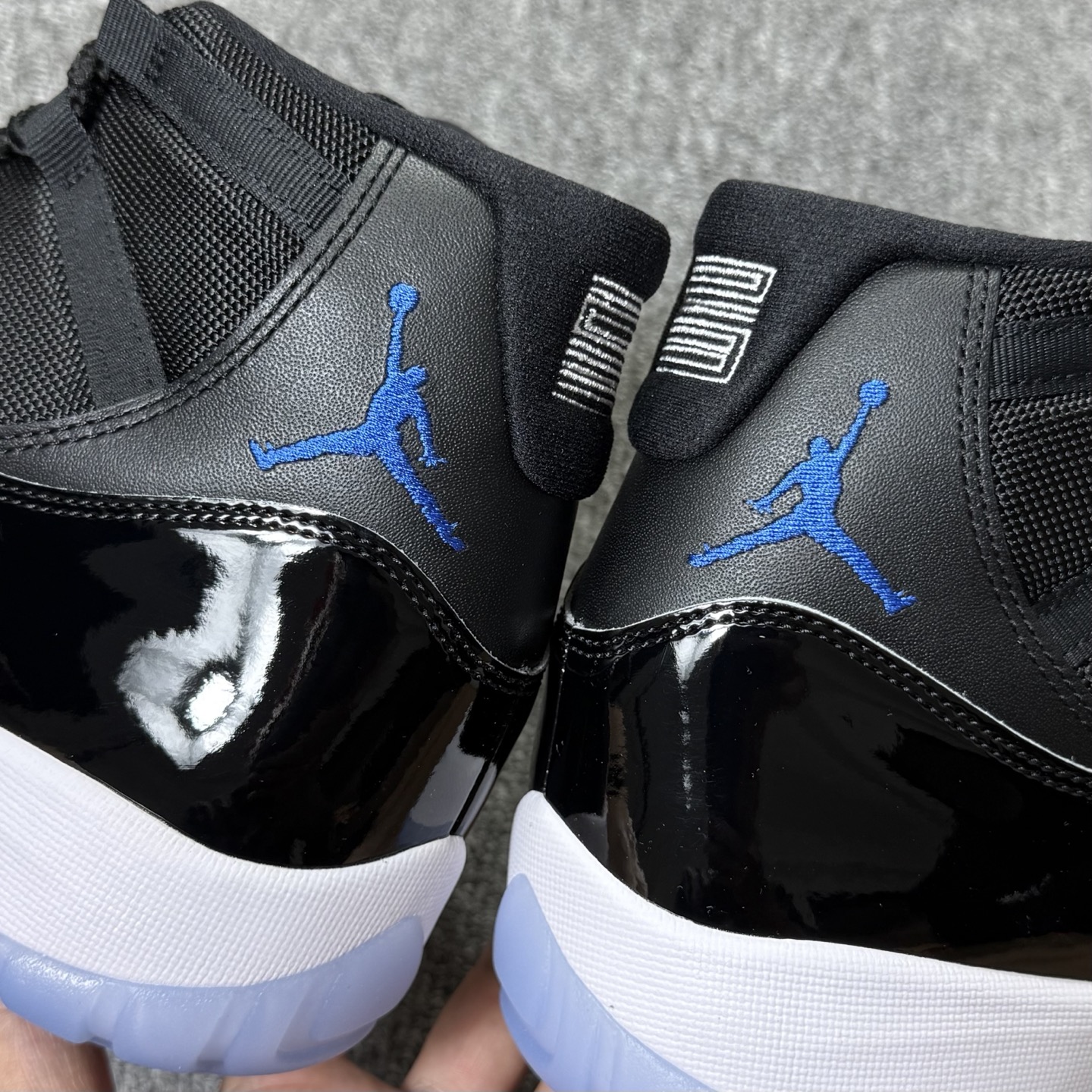 Air Jordan 4