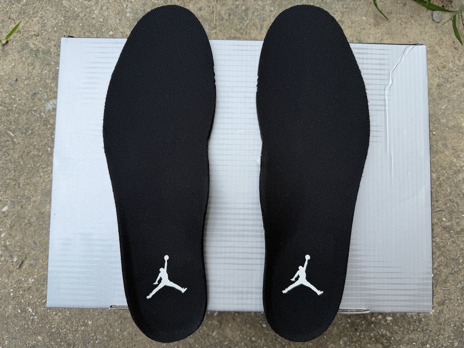 Air Jordan 4