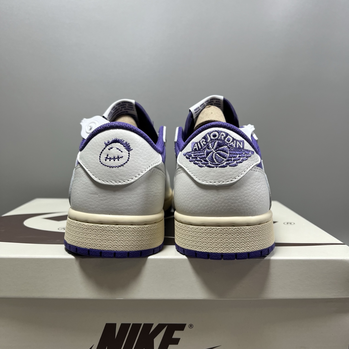 Air Jordan 4