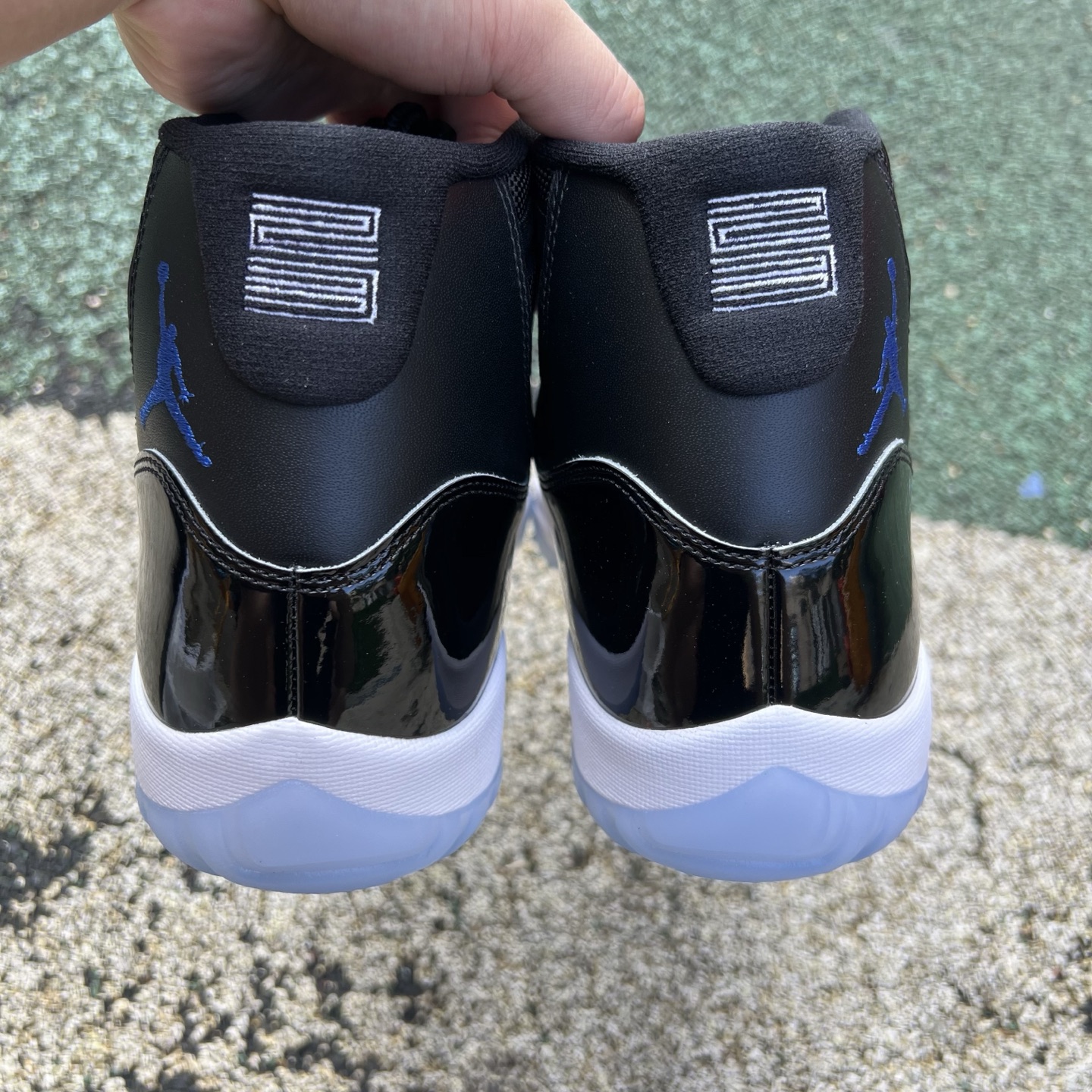 Air Jordan 4