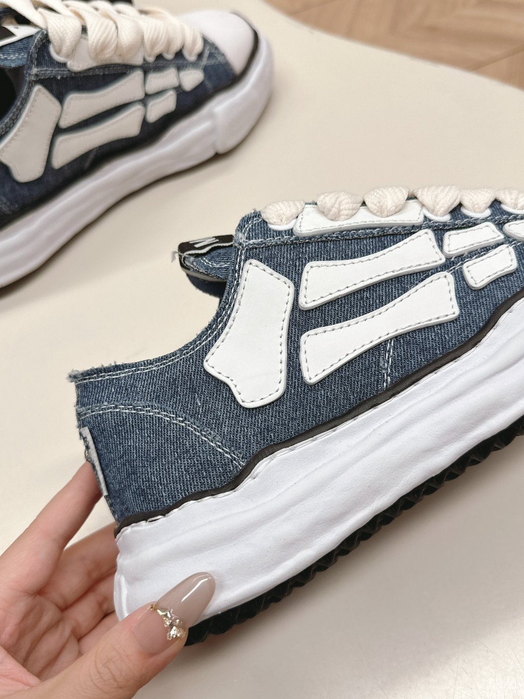 Amiri shoe