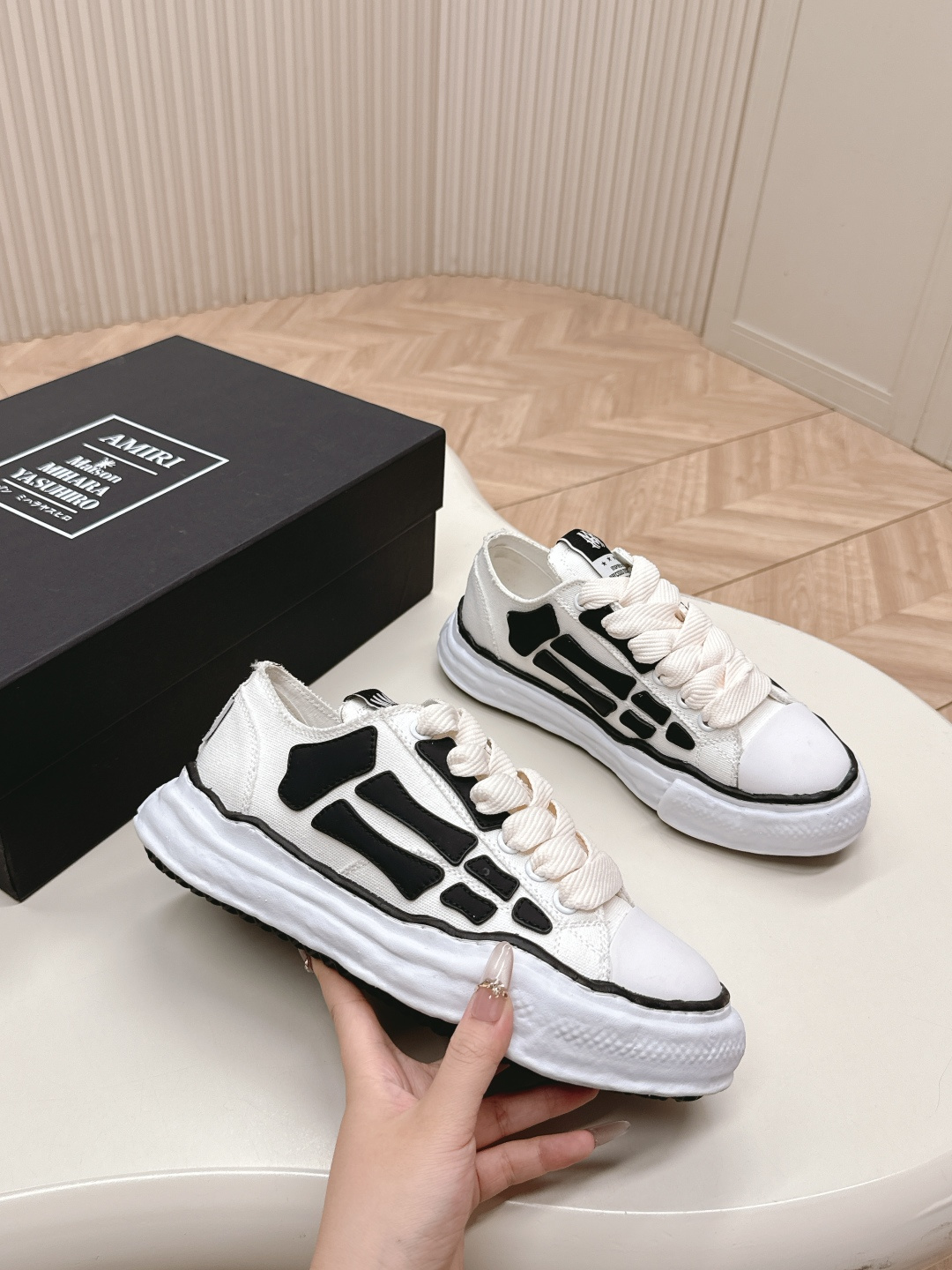 Amiri shoe