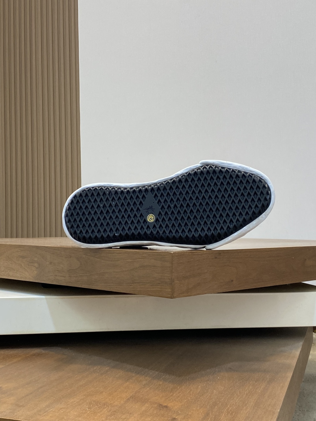 Amiri shoe