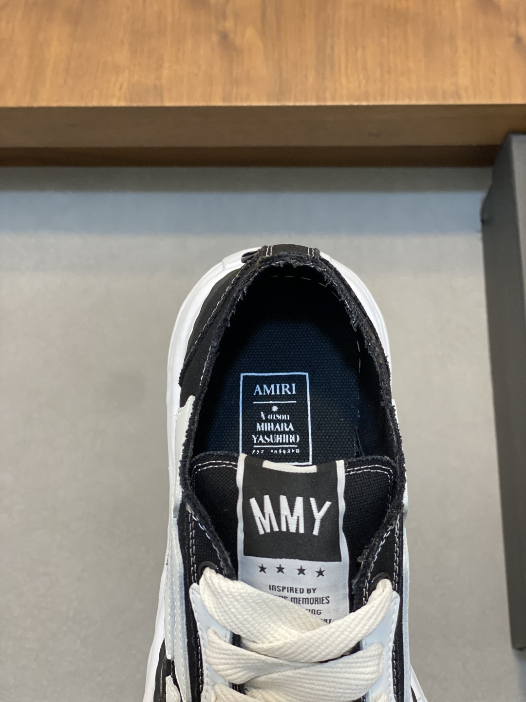 Amiri shoe