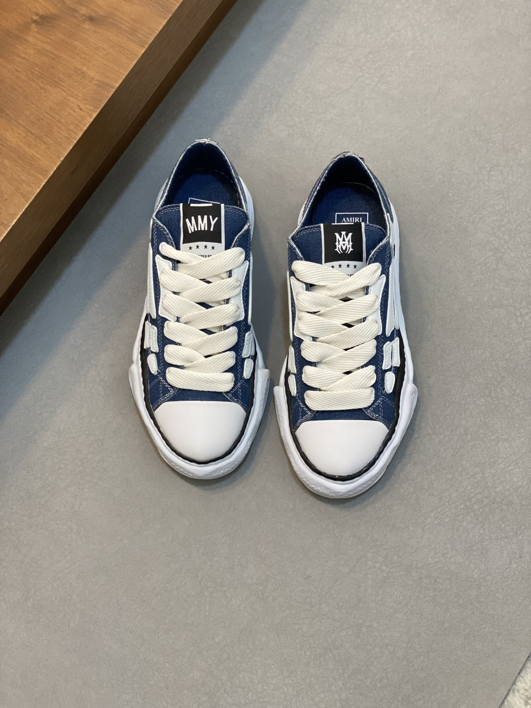 Amiri shoe