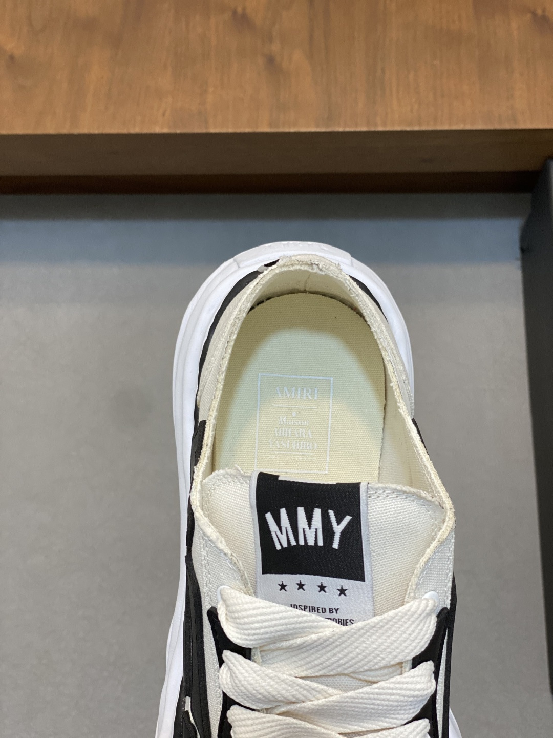 Amiri shoe