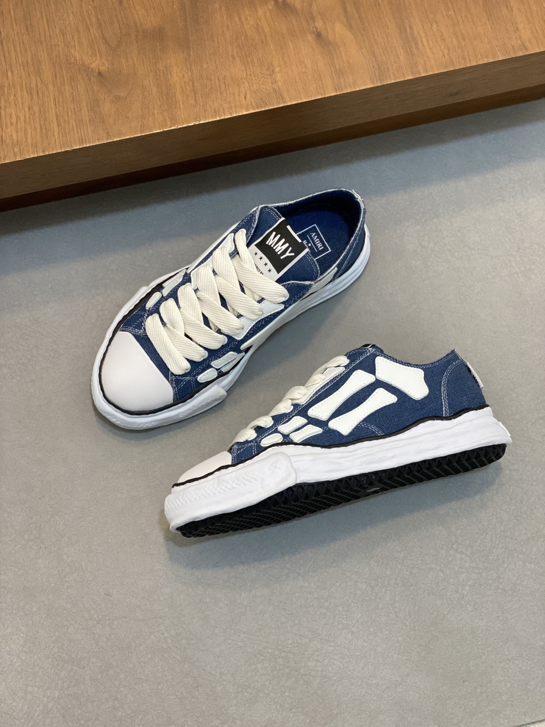 Amiri shoe