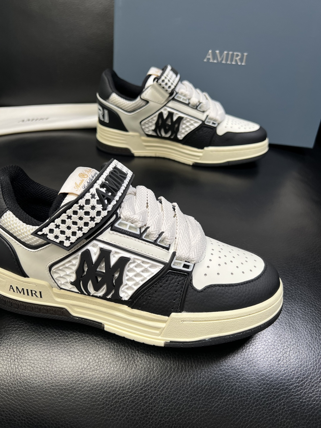 Amiri shoe
