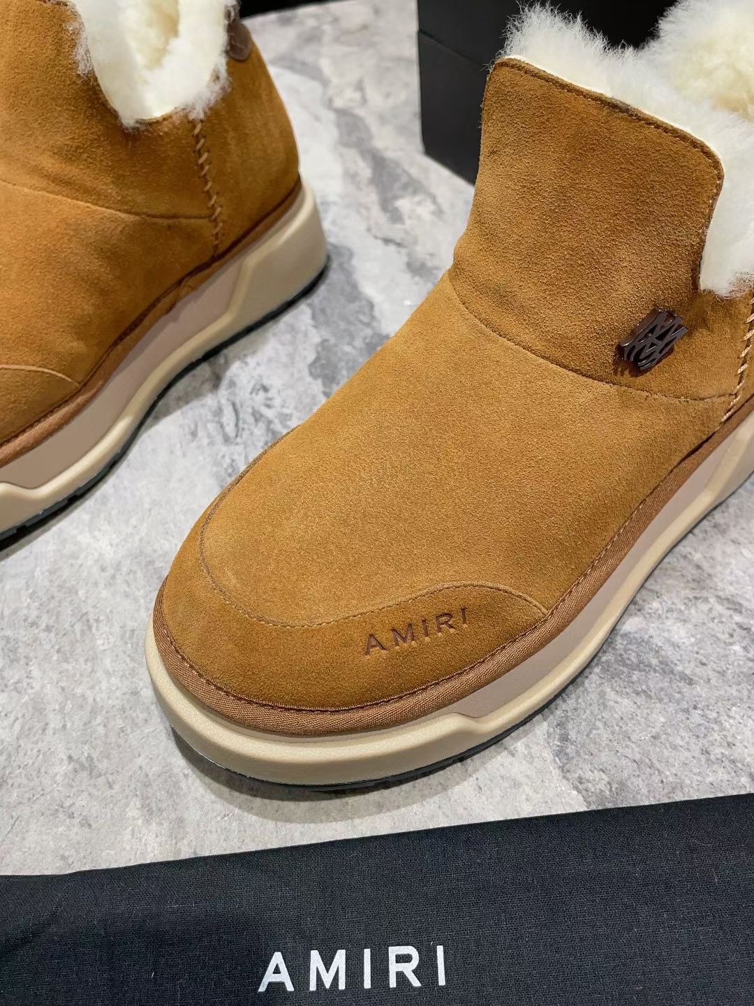 Amiri shoe