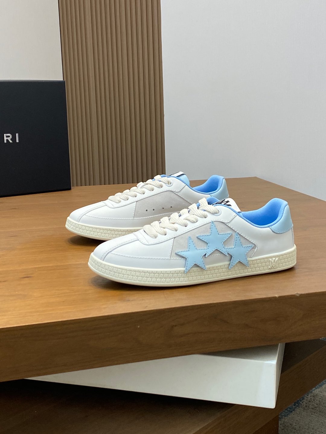 Amiri shoe