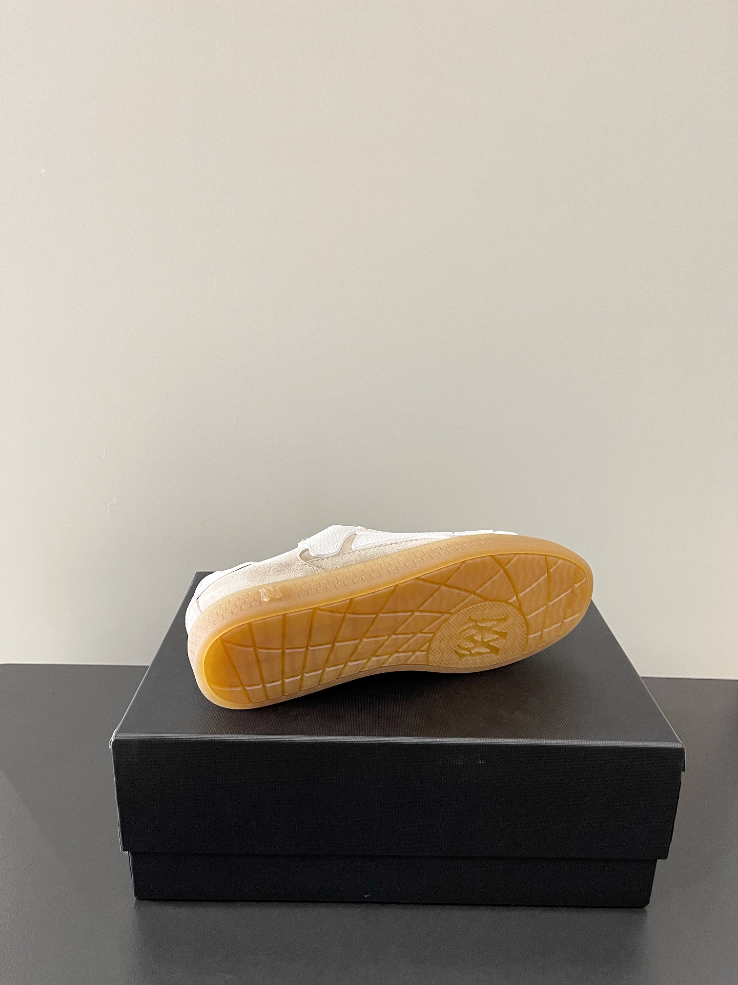 Amiri shoe