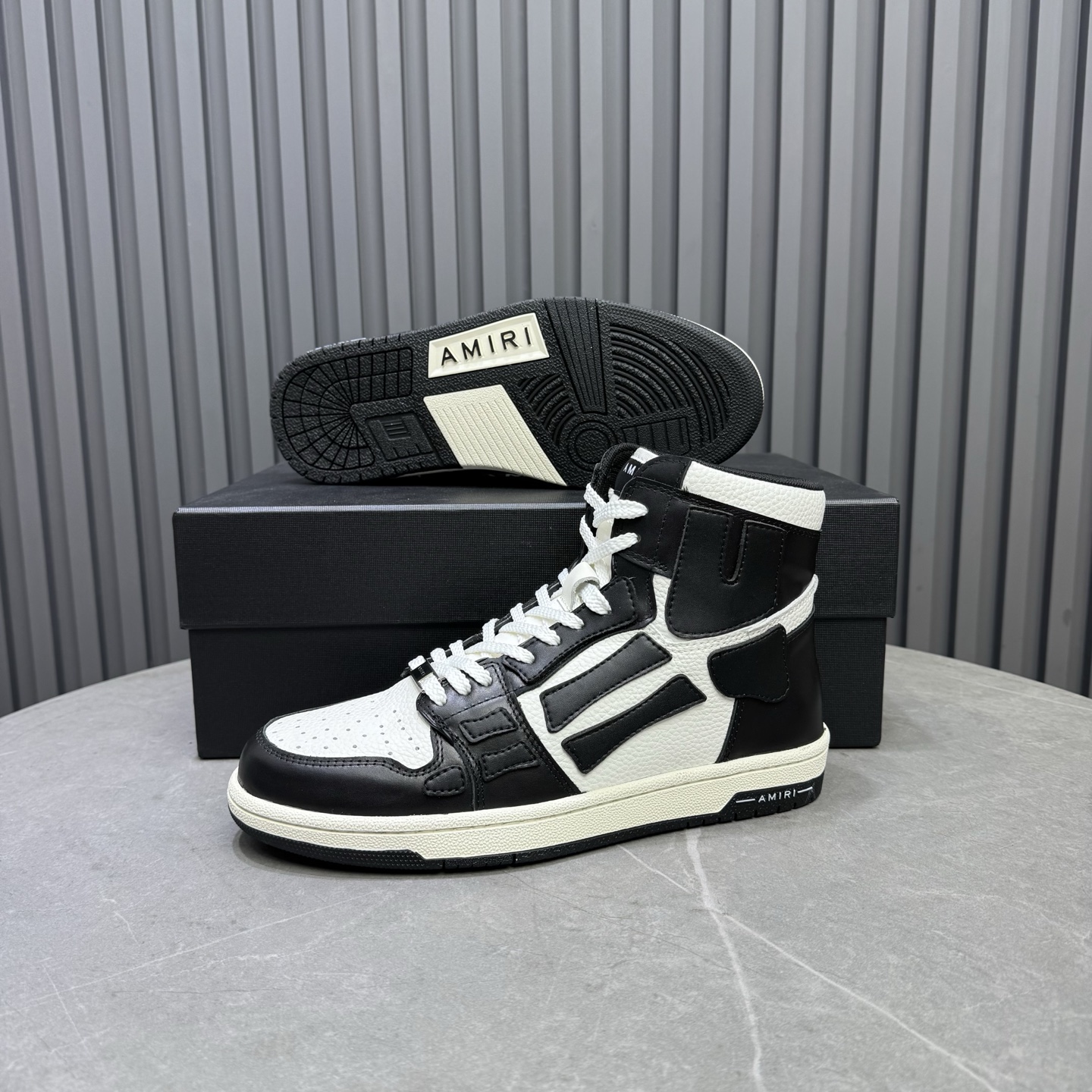 Amiri shoe