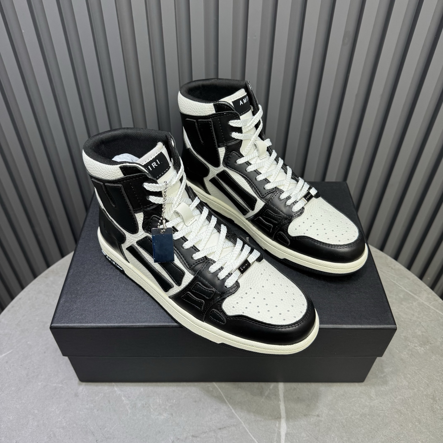 Amiri shoe