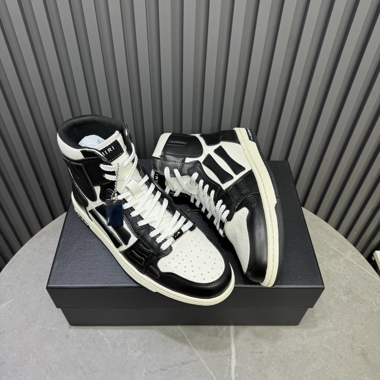 Amiri shoe