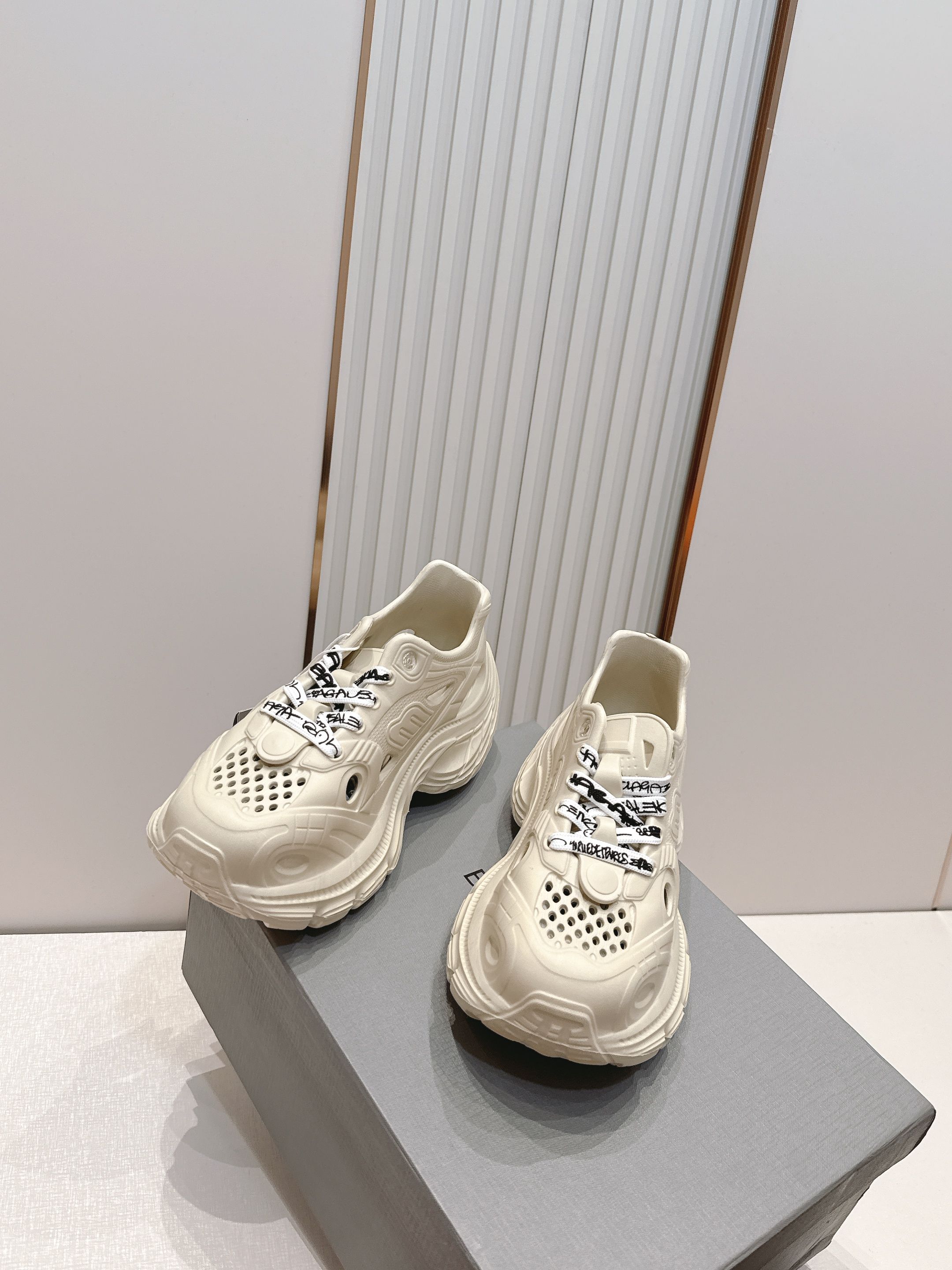 Balenciaga