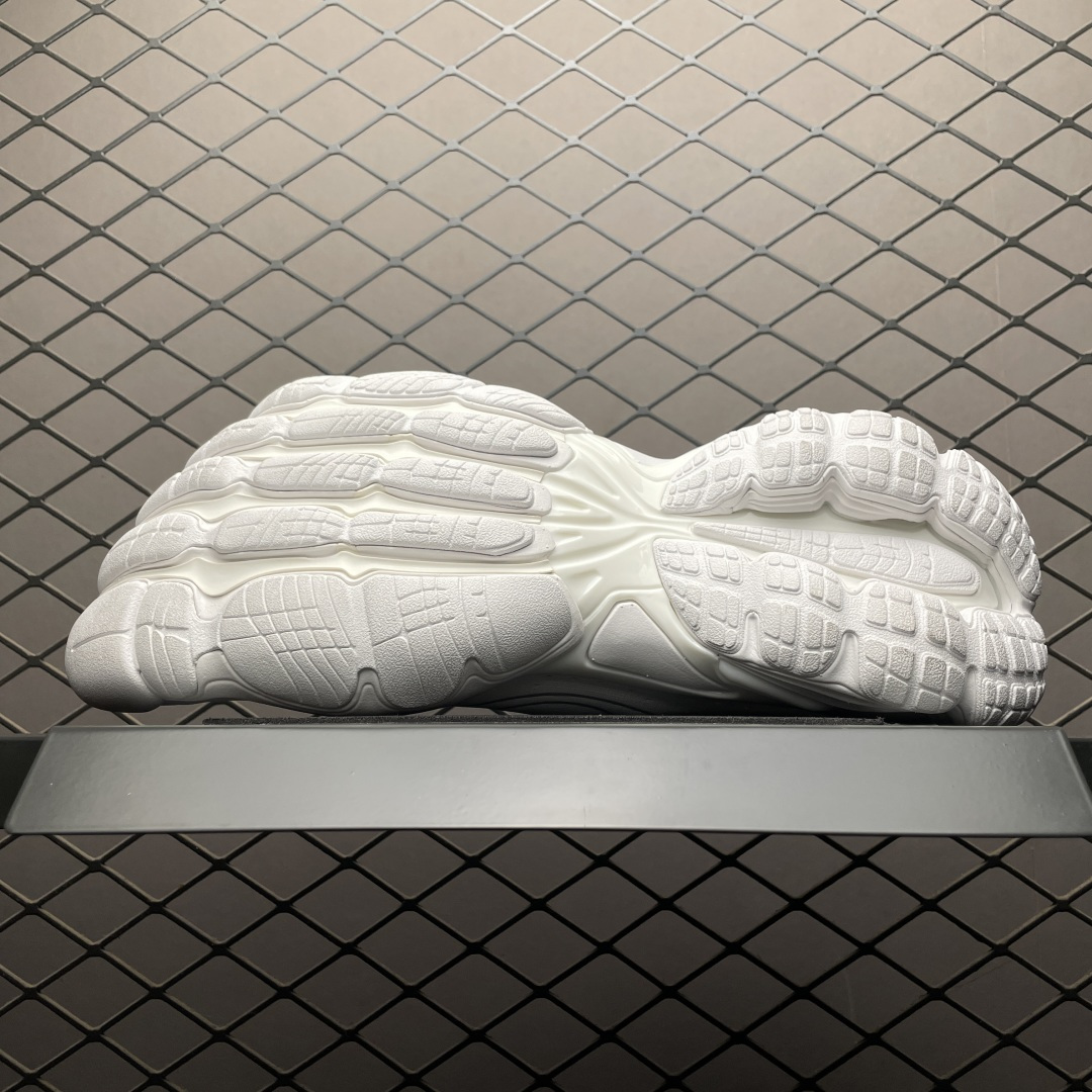 Balenciaga shoe