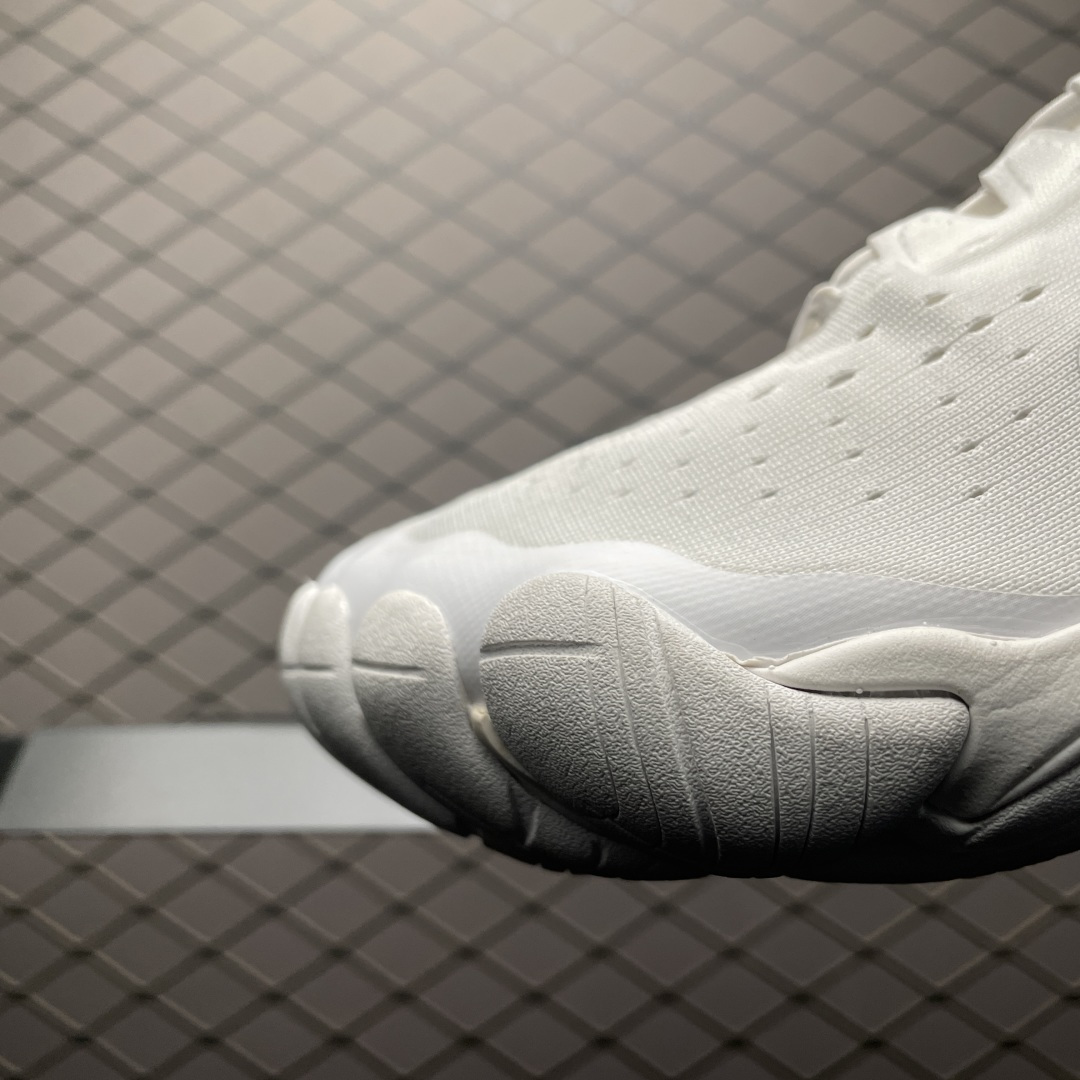 Balenciaga shoe