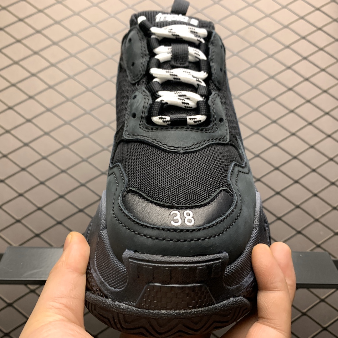 Balenciaga shoe