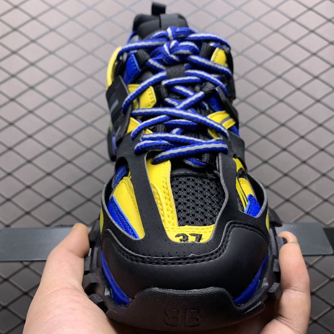 Balenciaga shoe