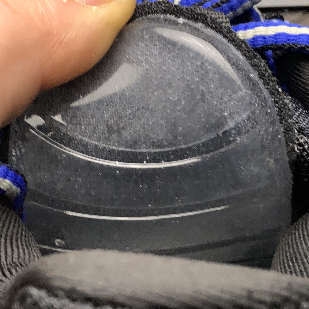 Balenciaga shoe