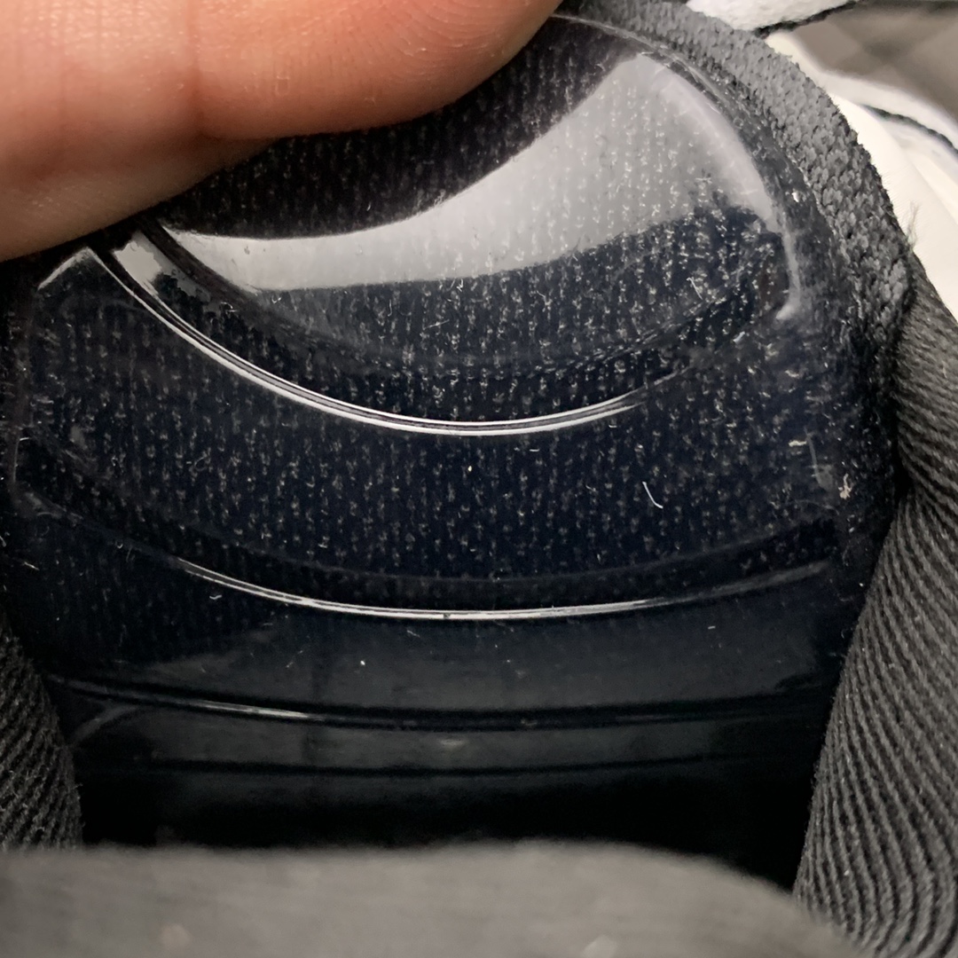 Balenciaga shoe