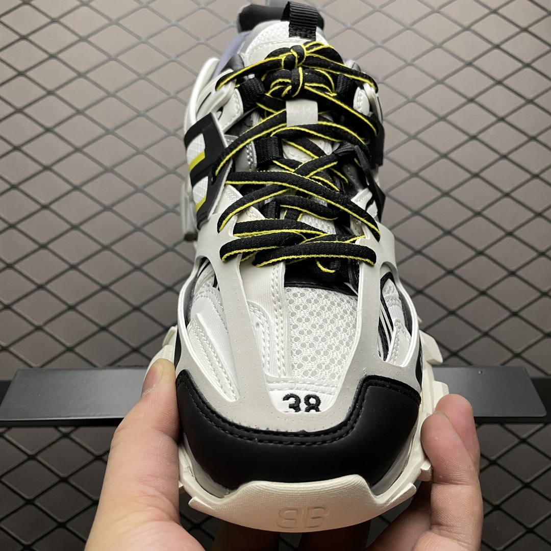Balenciaga shoe