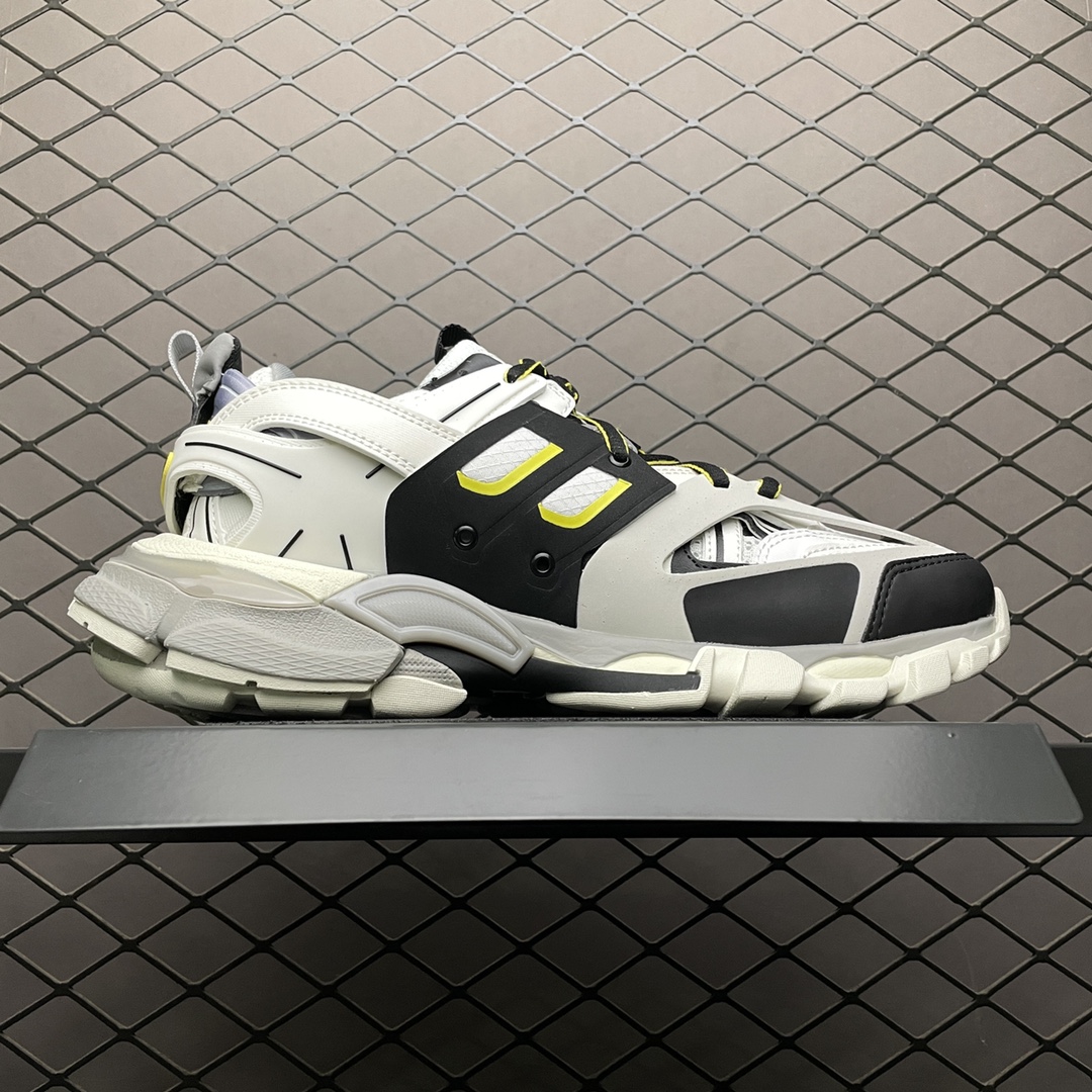 Balenciaga shoe