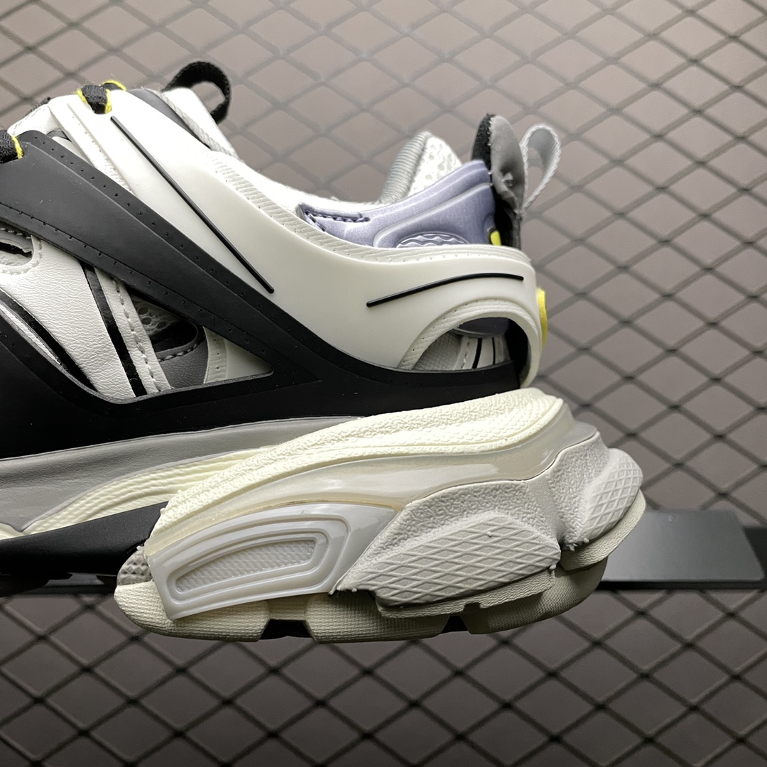 Balenciaga shoe