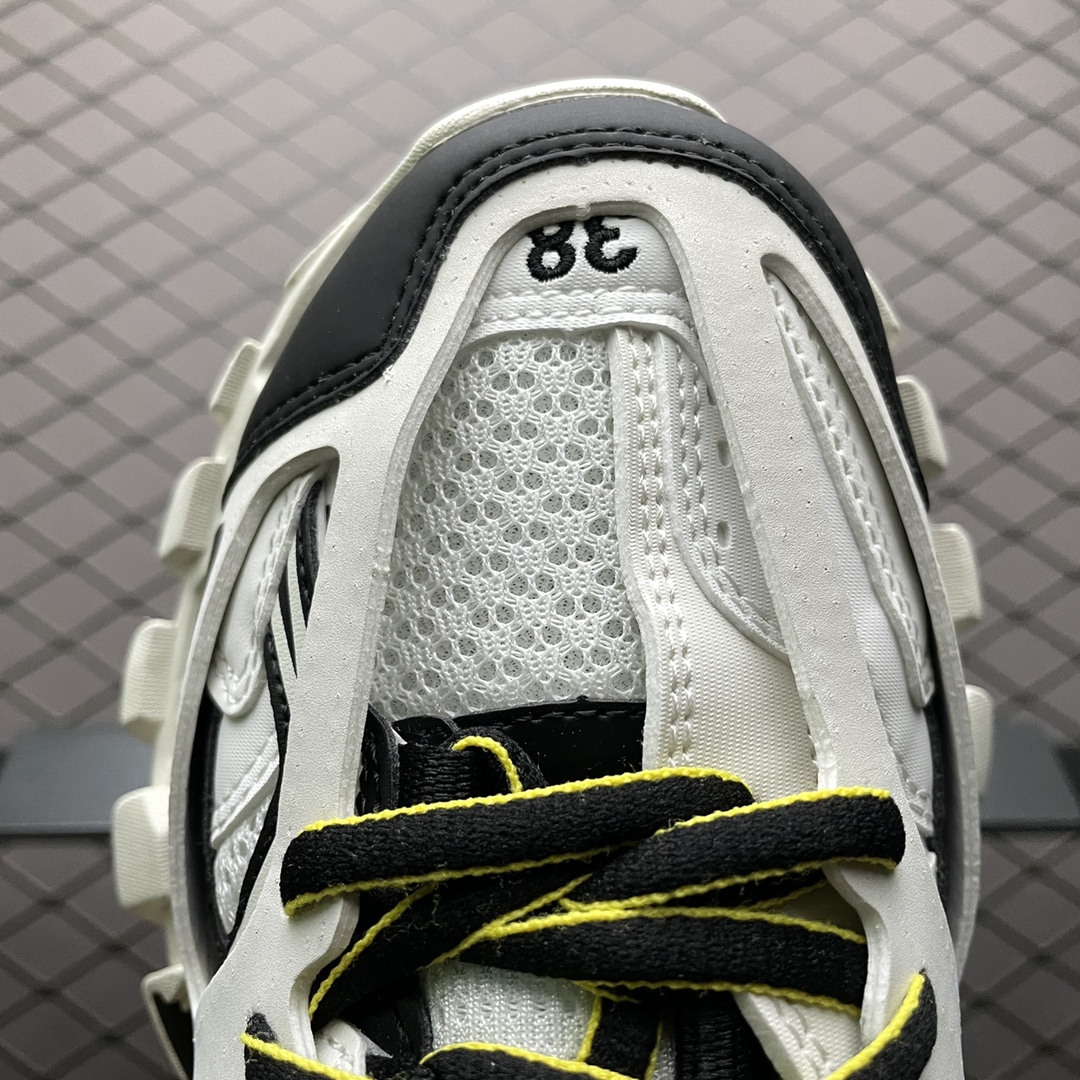 Balenciaga shoe