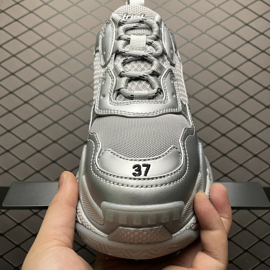 Balenciaga shoe
