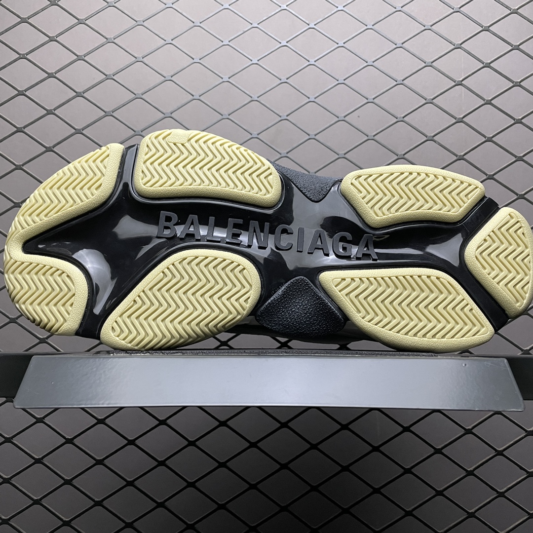 Balenciaga shoe