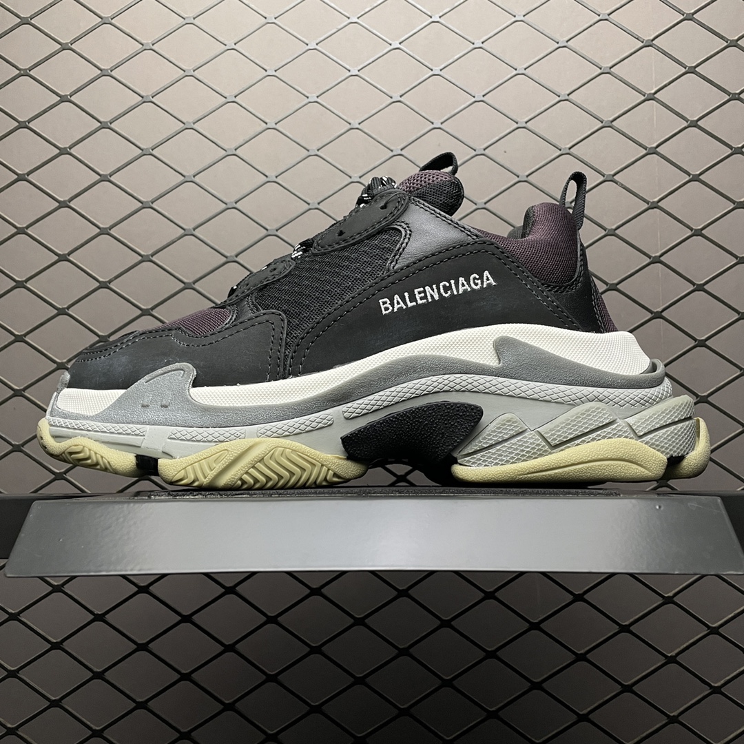 Balenciaga shoe