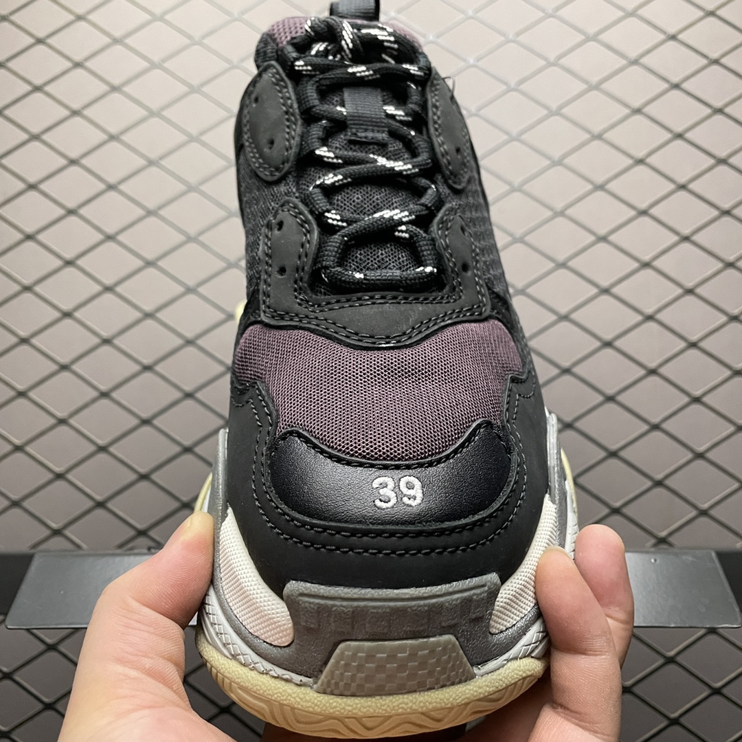 Balenciaga shoe