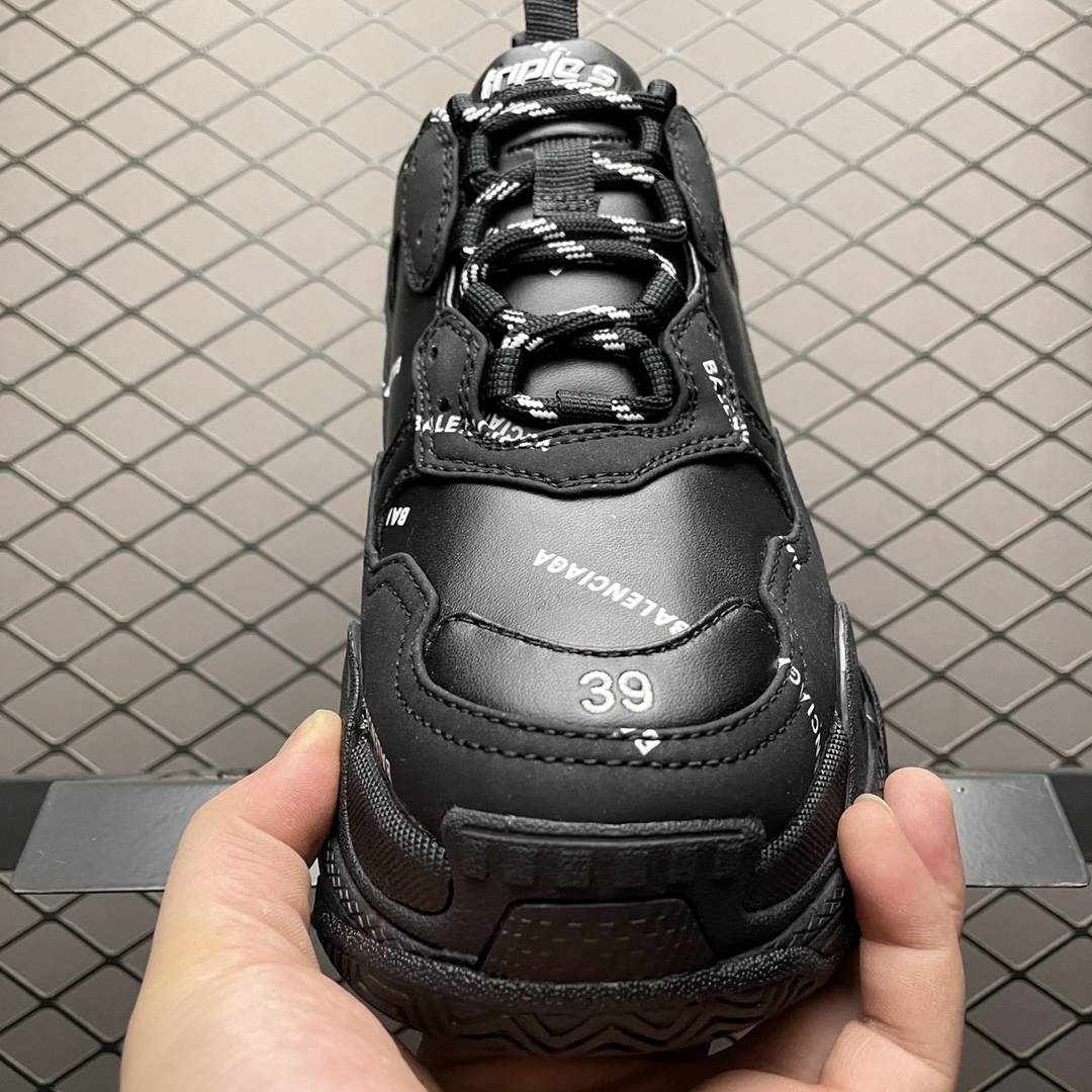 Balenciaga shoe