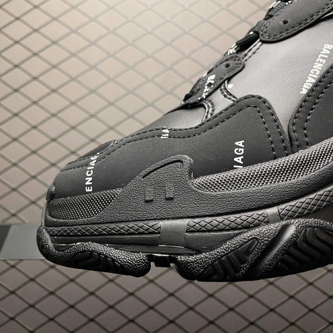 Balenciaga shoe