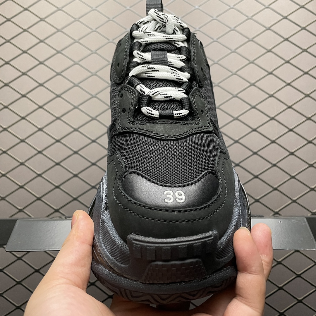 Balenciaga shoe