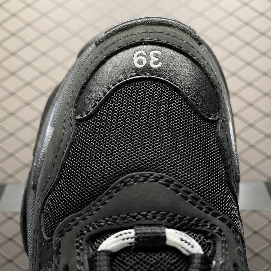 Balenciaga shoe