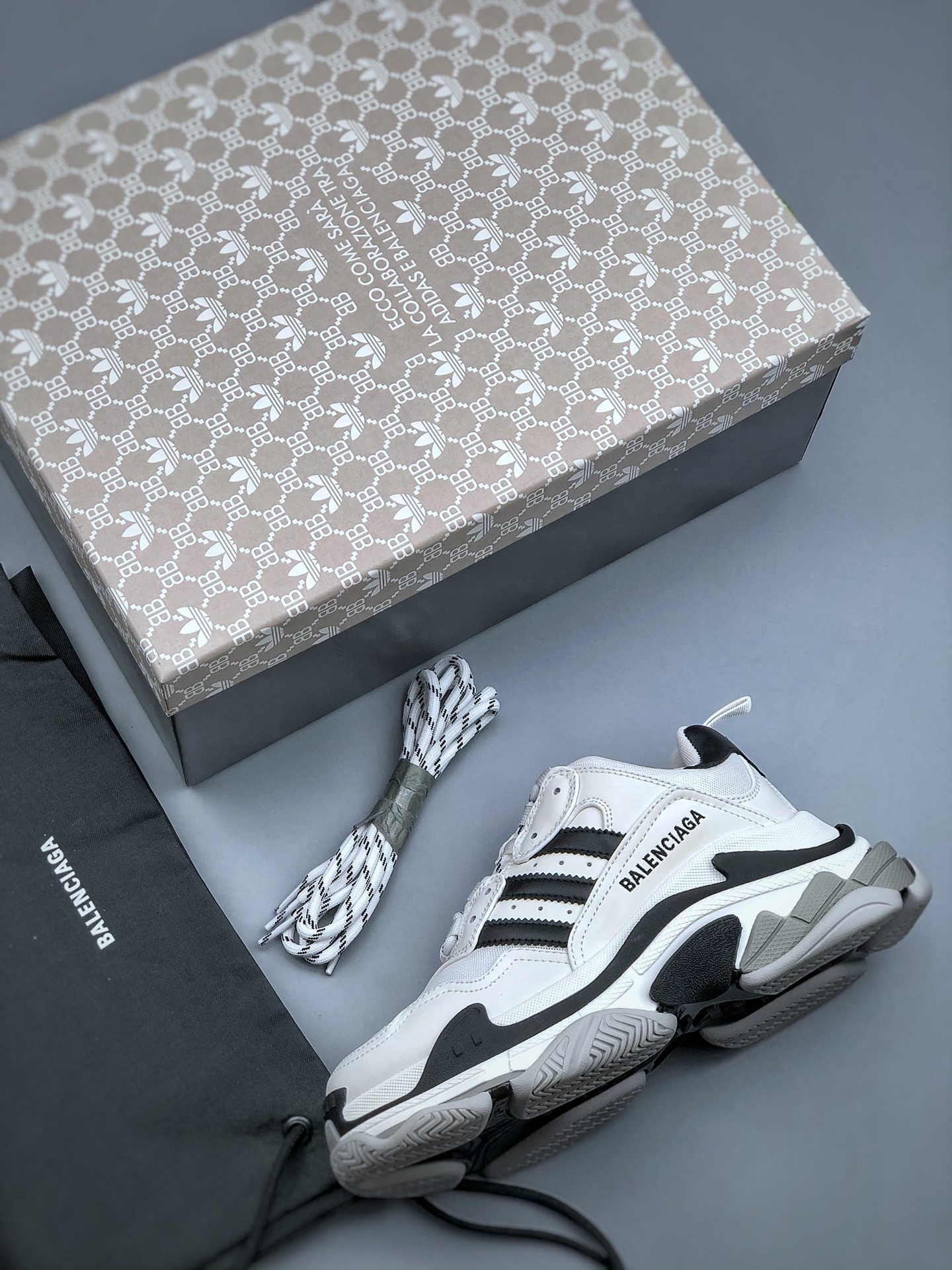 Balenciaga shoe