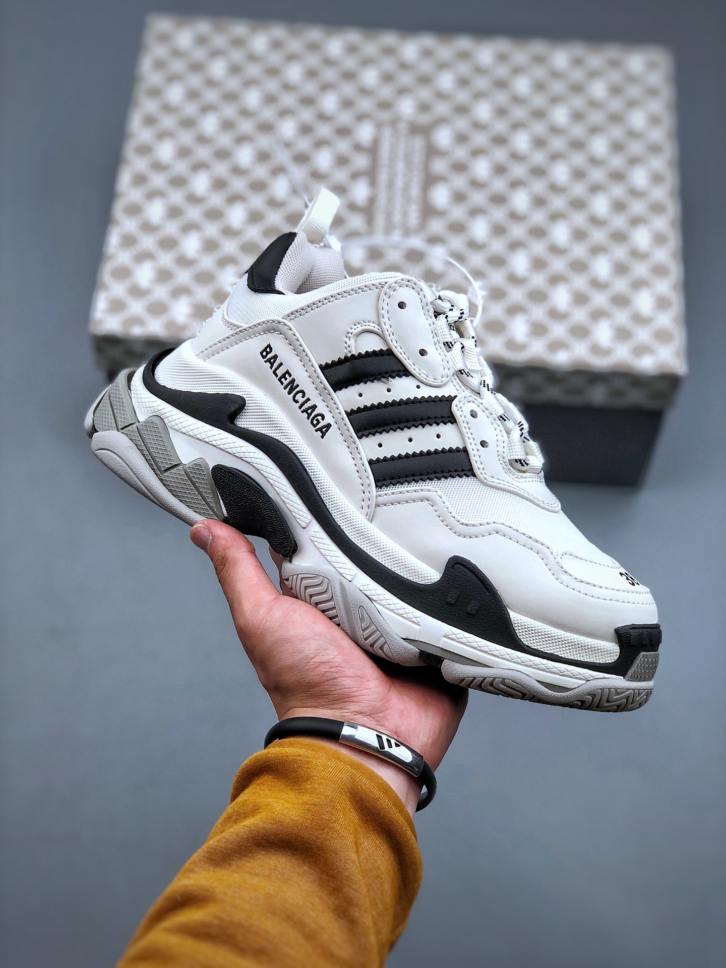 Balenciaga shoe