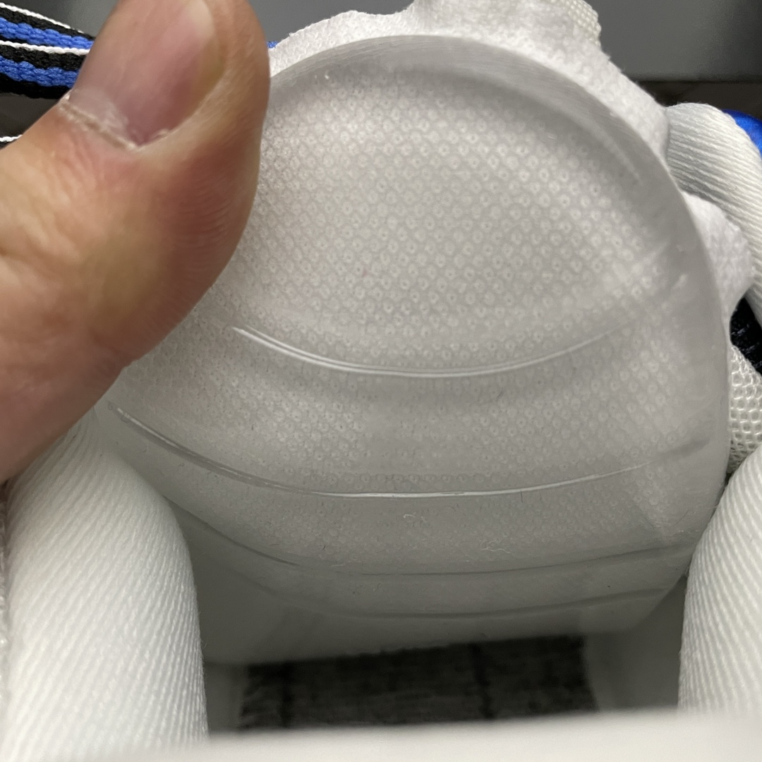 Balenciaga shoe